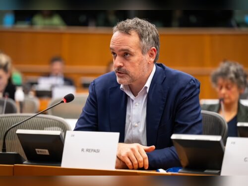 © EP