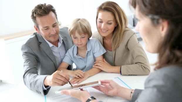 Comment la signature électronique dématérialise-t-elle les activités des agences immobilières ?