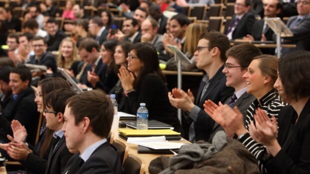 Comment ParisTech et Kedge recrutent en ligne leurs étudiants internationaux