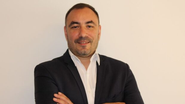 Bascule de l’ATS vers le SIRH : CareerBooster acquiert Aragon-eRH