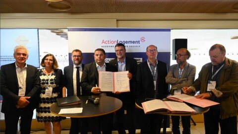 Les signataires de la Rencontre des entrepreneurs de France (La REF 2022) le 30 août 2022 - © D.R.