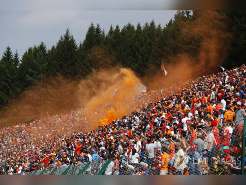 ©  F1