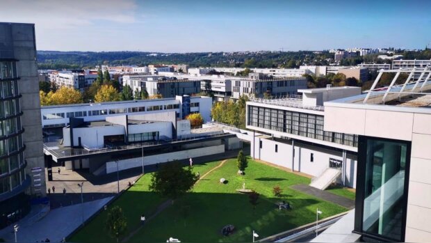 CY Cergy Paris Université recrute un ou une ingénieur(e) formation en charge des certifications 