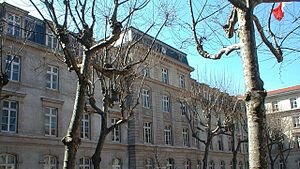 Sciences Po Lyon recrute un ou une responsable de la communication et de la vie étudiante