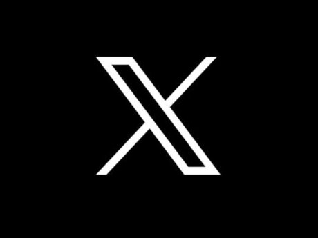 ©  X