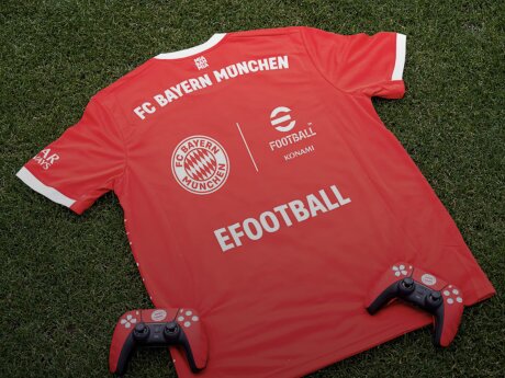 ©  FCB