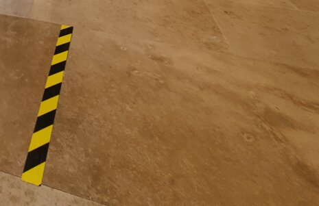 Le théâtre de l’Odéon a mis en place une signalisation dans ses espaces. - © Théâtre de l’Europe Odéon