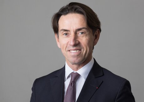 ©  Arthuer Pequin