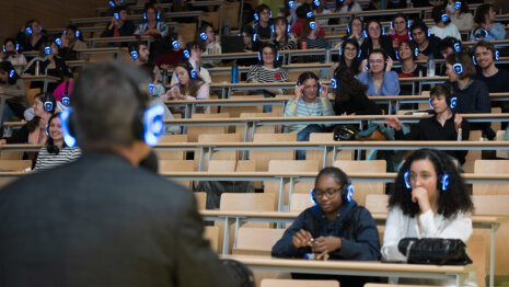 Sorbonne Université a organisé une séance d’écoute pour promouvoir son podcast Le Serment d’Augusta. - © Anahi Pejsachowicz