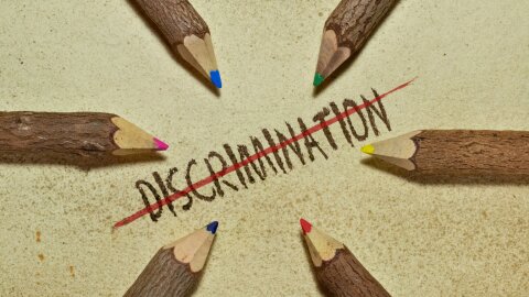 Droit des salariés contre les discriminations au travail : le rapport 2023 du Défenseur des droits - © D.R.