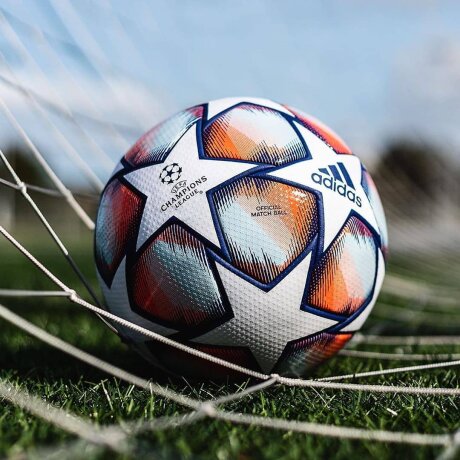 ©  UEFA