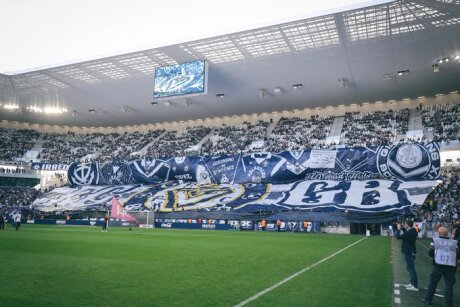 ©  FCGB
