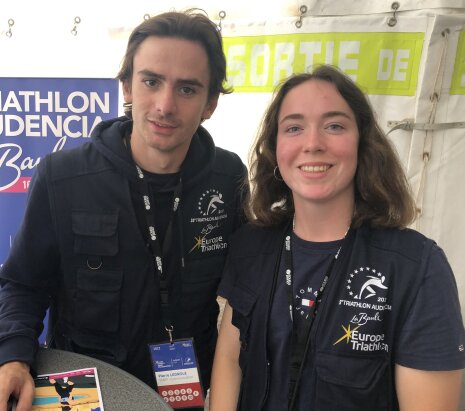 Pierre Ledrole et Sarah Garnier du pôle communication de l’association étudiante du triathlon - © Campus Matin