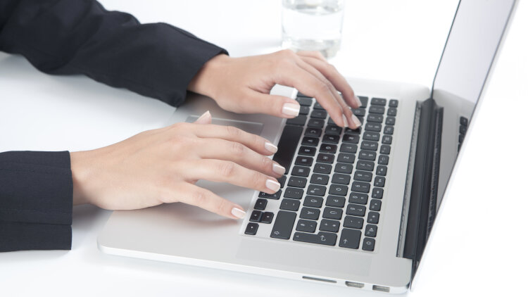 rédaction de texte - pfluegler purplequeue - Fotolia purplequeue - Fotolia