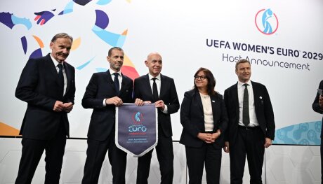 ©  UEFA