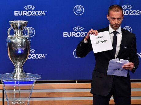 ©  DFB