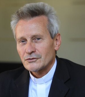 Thierry Magnin est enseignant-chercheur en sciences physiques à l'École nationale supérieure des mines de Saint-Étienne et à l’ENSCL (Centrale Lille) entre 1975 et 2001 - © D.R.
