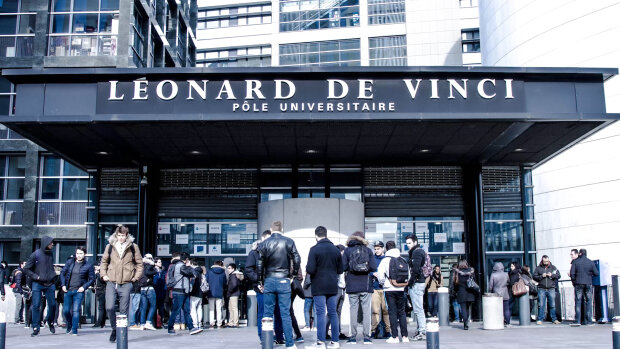 L’École de Management Léonard de Vinci recherche une ou une responsable des programmes Bachelor