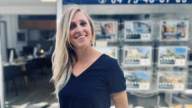 Pauline Weiss, négociatrice immobilière chez Guy Hoquet (Valence, 26) depuis décembre 2021. - © D.R.