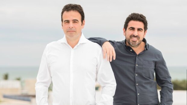 Transformation numérique : Michaël et Yohan Bentolila, créateurs d’InsideBoard - © HAMID KOOTVAL