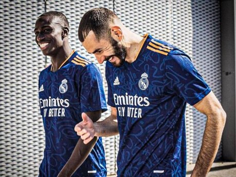©  adidas