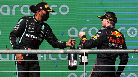 ©  F1