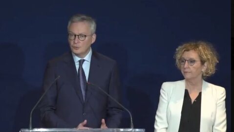 Covid-19 et gestion RH : quelles conditions de report des cotisations sociales et des impôts ? - Gouvernement.fr