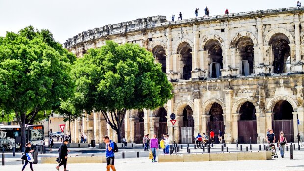 L’Université de Nîmes recrute un ou une directeur(-trice) des études et de la vie étudiante