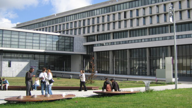 CY Cergy Paris Université recrute un ou une responsable des relations presse senior