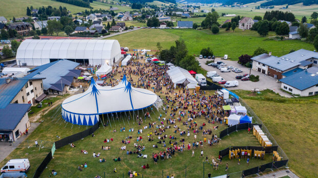 Le site du Vercors Music Festival en 2019. - © Thibault Dion