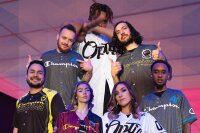 ©  Champion et Foot Locker