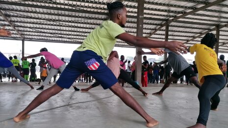 Les danseurs de Jean Boog en répétition à Douala, Cameroun.  - © Claire Nini