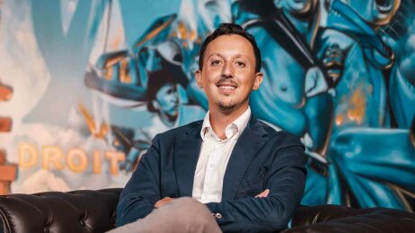©  OM
