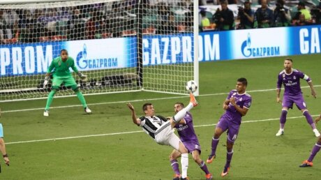 ©  UEFA
