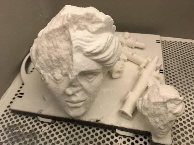 Dans le cadre d’un projet de médiation culturelle, le LF2L a réalisé des reproductions d’oeuvres d’art en impression 3D par liage de poudre.  - © Laurent Dupont