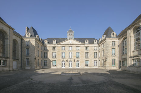  La dizaine de thèses soutenues à l’Université de Poitiers depuis le reconfinement se sont déroulées sous format hybride. - © Université de Poitiers