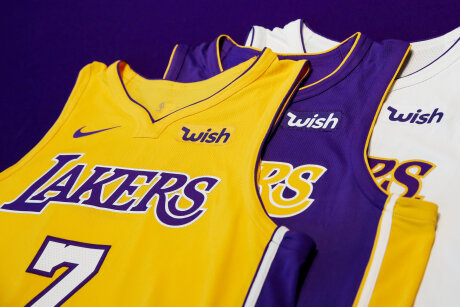 ©  Los Angeles Lakers