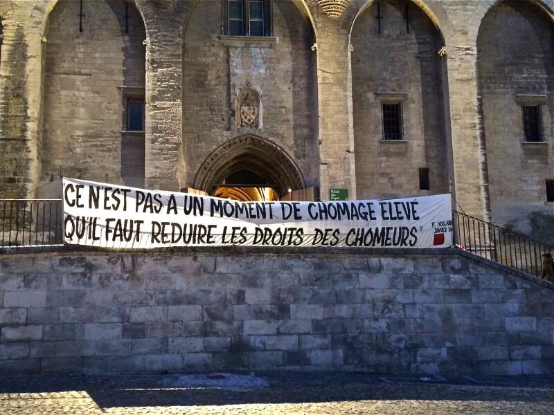Avignon 2014 - Banderole Palais des Papes