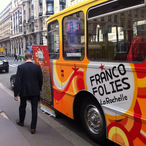 Le bus des Francofolies, Place de la Bourse, Paris, le 22/06/2012