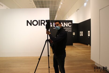 Numérisation de l’exposition « Noir & Blanc » au Grand Palais. - © D.R.