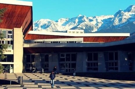 L’Université Grenoble Alpes a son propose centre de prélèvements - © UGA