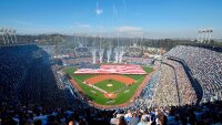 ©  MLB
