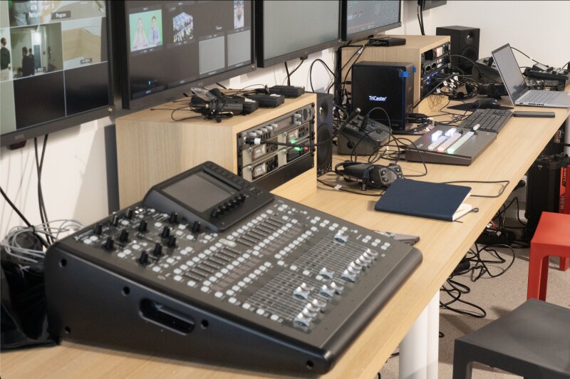 Console plateau semi-automatisé